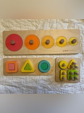 Lovevery Montessori Puzzles